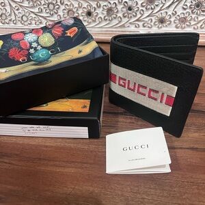 Gucci Black and Red Men's Card Holder